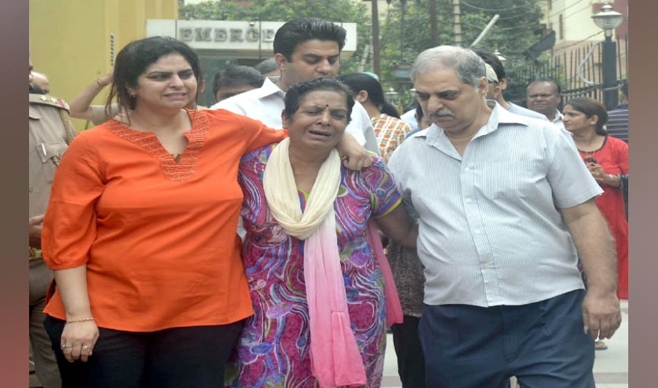 class 4 student of gd goenka public school ghaziabad fall from school building to death