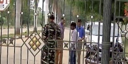 bangalore: IT team continues raid at Karnataka Minister DK Shivakumar's premises