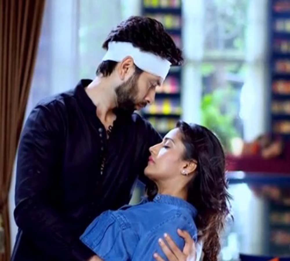 'Ishqbaaz' actor Nakuul Mehta aka Shivaay popularity and fees