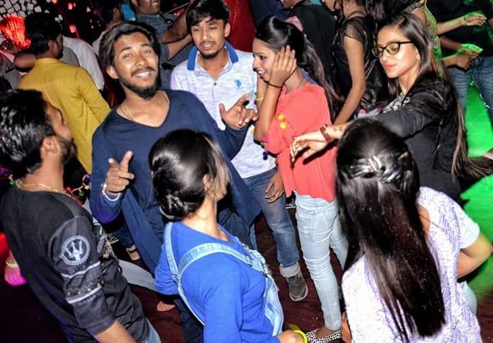 big tamasha party and night club in varansi