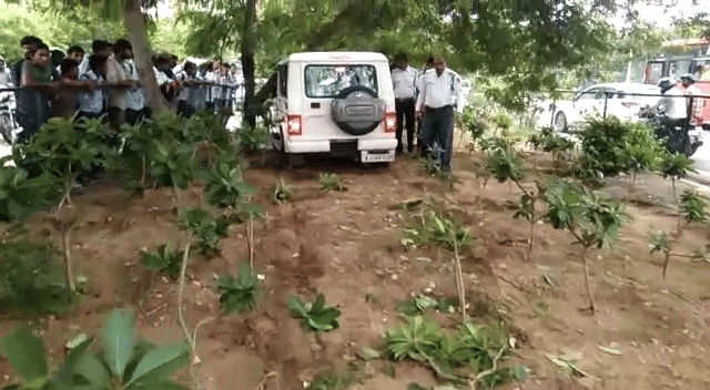 A police van uncontrolled during cm visit in jaipur