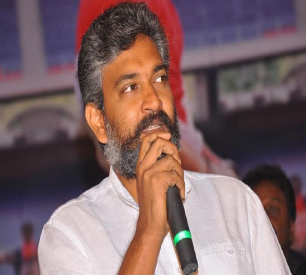 Baahubali director SS Rajamouli ignoring bollywood stars 
