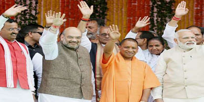 samajwadi party aggressive by membership campaign and social media