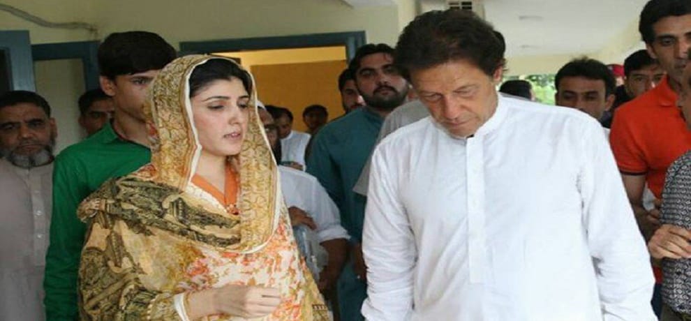 Fawad chaudhary targeting Ayesha Gulalai’s Sister for Playing Squash in Shorts