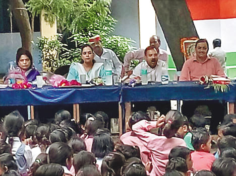 250 plants planted with officials