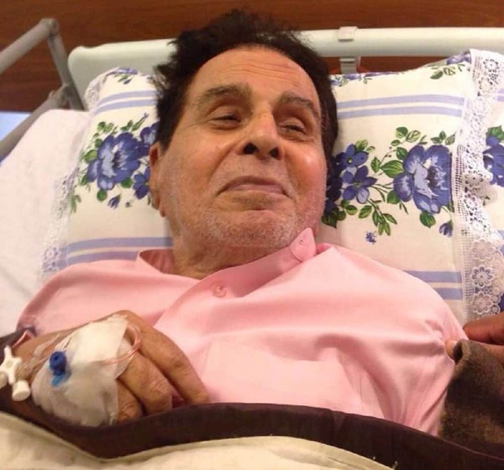 vetren actor dilip kumar to admit in hospital for mild pneumonia 