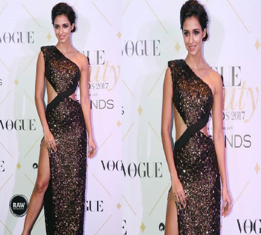 disha patani troll on her swimsuit photoshoot