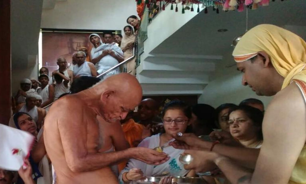 konw about jain muni or monk food intake or aahara rules