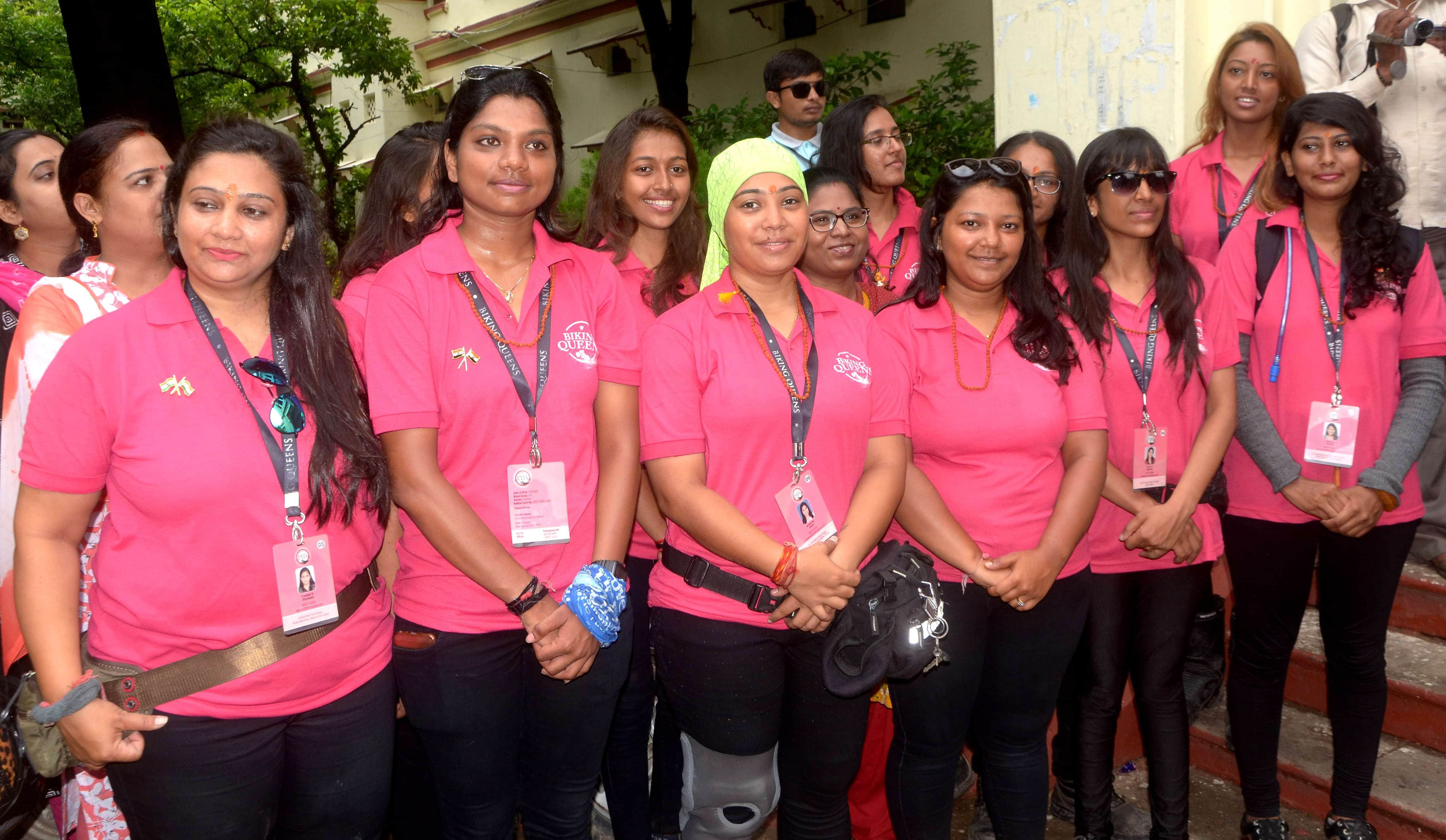 Gujarat biking queens arrive in Varanasi villages by taking a message of saving daughter