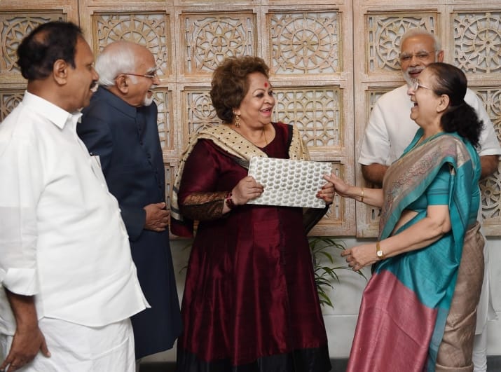 Lok Sabha Speaker hosts farewell dinner for outgoing Vice-President Hamid Ansari, see photos