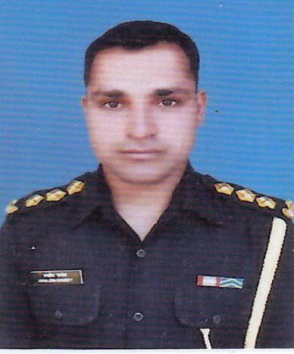 uttarakhand belongs major kamlesh pandey martyr after fight with terrorist