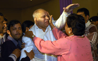 BSP old fighter with Mayawati again