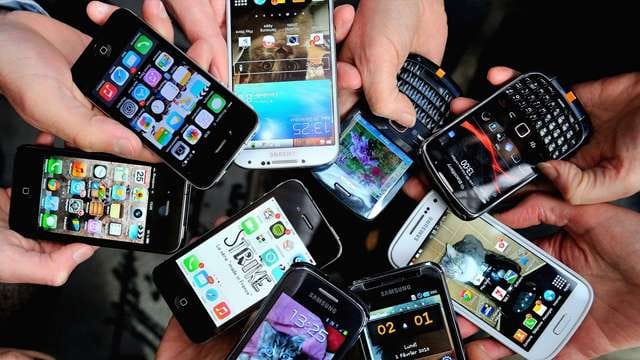 mobile is a cause of Increasing distance from family and friendship with unknown