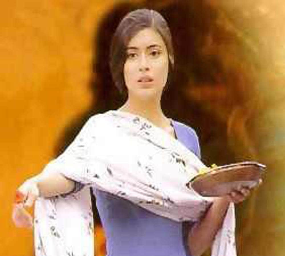 Actress Neha aka Shabana Raza of 'Kareeb' unknown facts, married to Manoj Bajpai