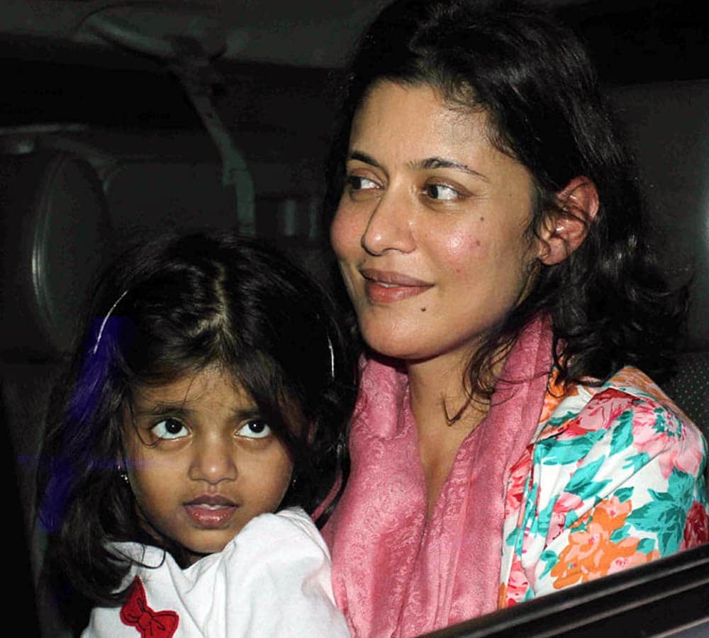 Actress Neha aka Shabana Raza of 'Kareeb' unknown facts, married to Manoj Bajpai