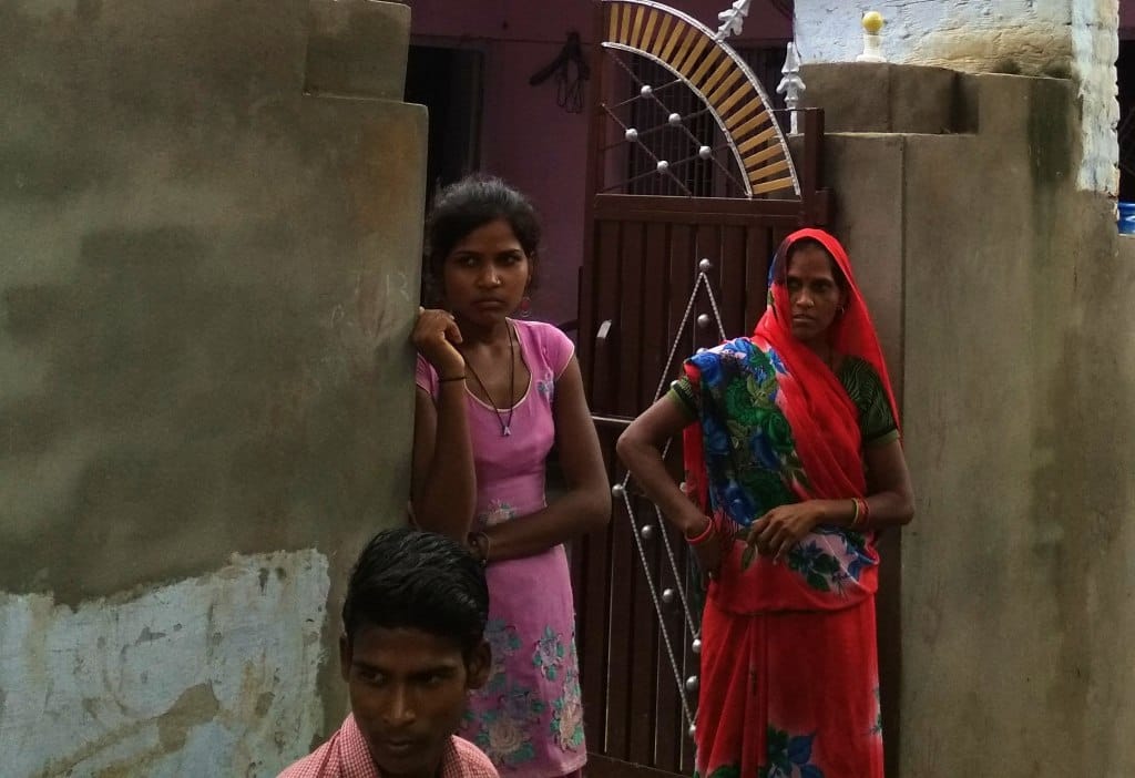peepli live seen in the village of agra after death of woman
