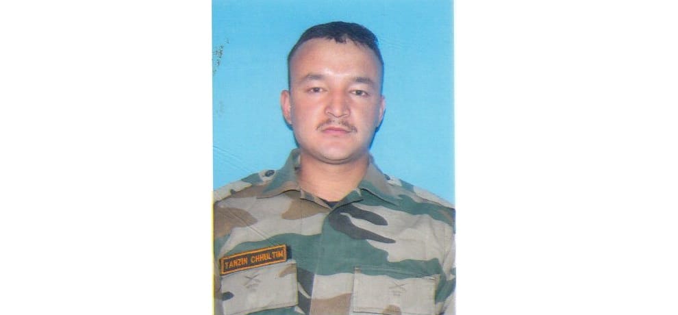 Himachal Army sepoy Tanzin Chhultim killed in gunfight with militants in Shopian