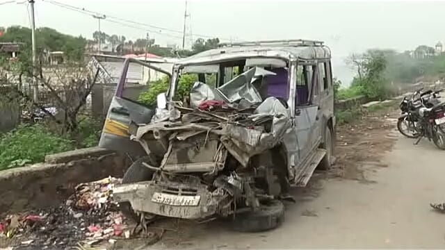 6 women died in a tragic road accident in chittaurgarh 