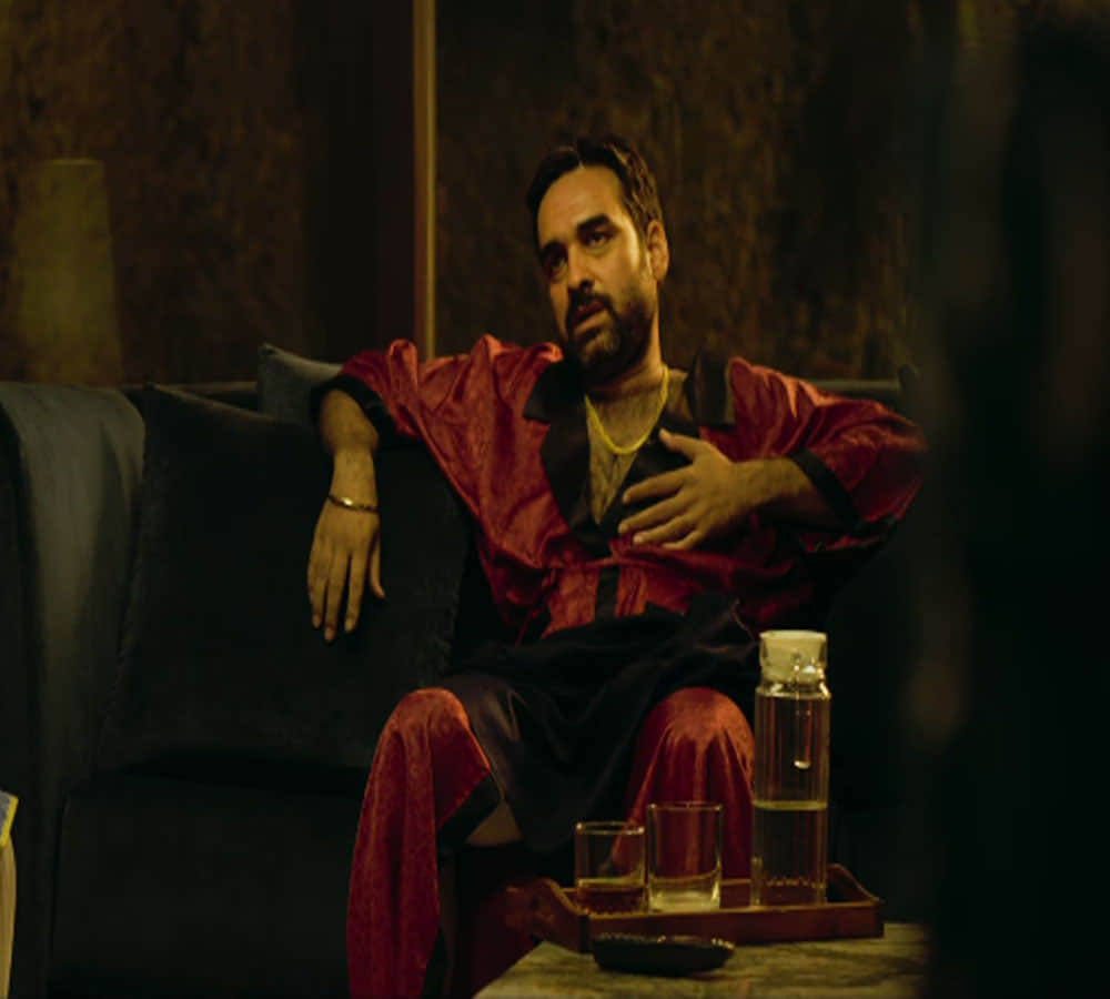 Gurgaon Movie Review Starring Ragini Khanna Pankaj Tripathi