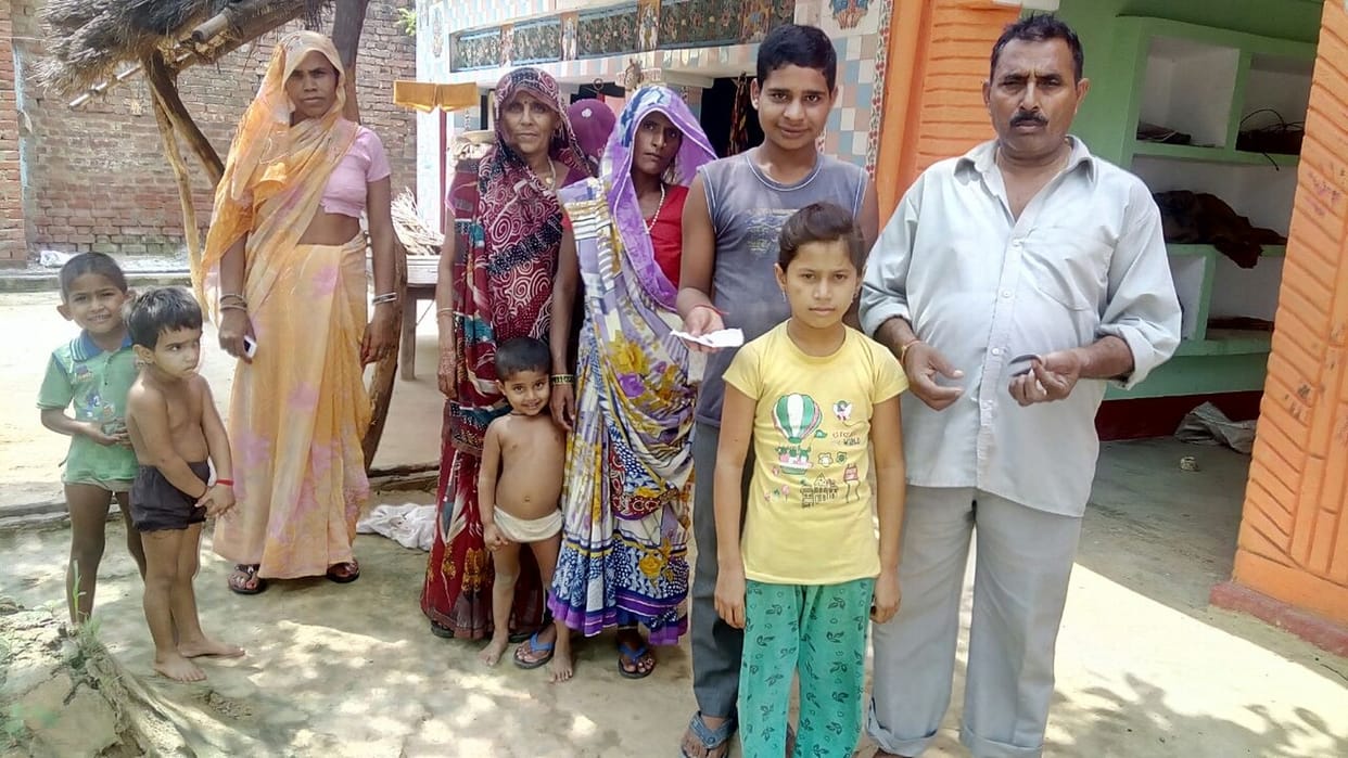 रातभर जाग कर बचा रहीं चोटियां