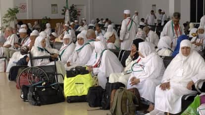 how much income from hajj trip in saudi arabia