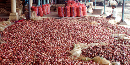 Onion price high in market Tomato goes down 