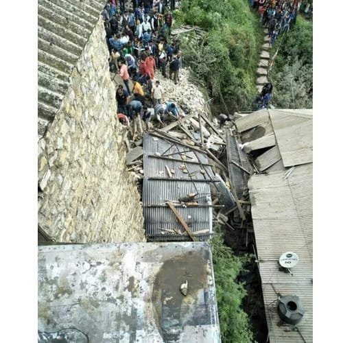 Shimla Theog Bus Stand building collapses one died seven injured