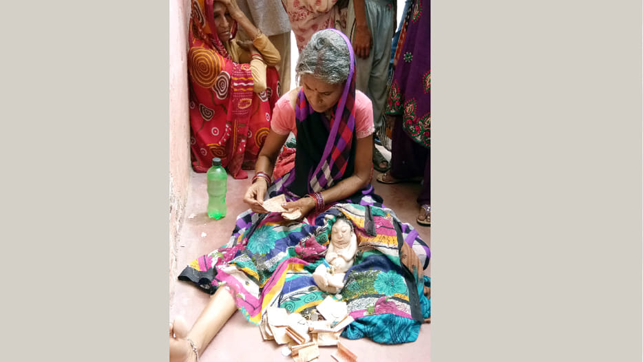 Woman born underdeveloped newborn in hamirpur