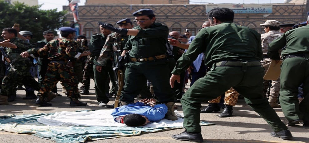 a rape accused shot by police before mob in Yemen