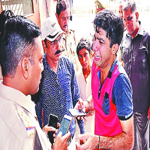 Rakshabandhan asked to go to maiden burnt alive, see photos