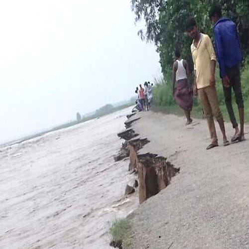 Farmers are helpless due to rain on the hills, look at the photos, how are people living?