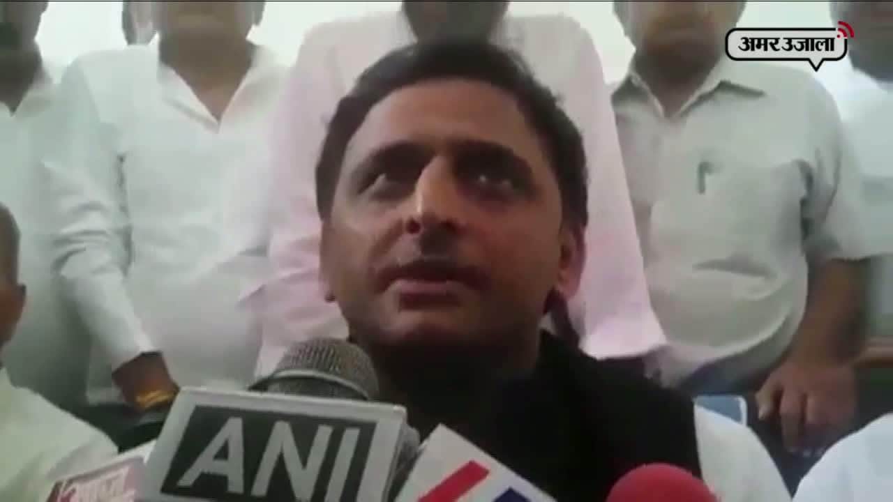 अखिलेश यादव 