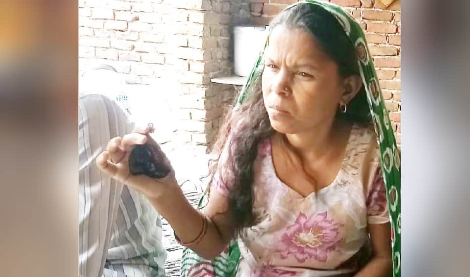 secret open behind hair chopping issue