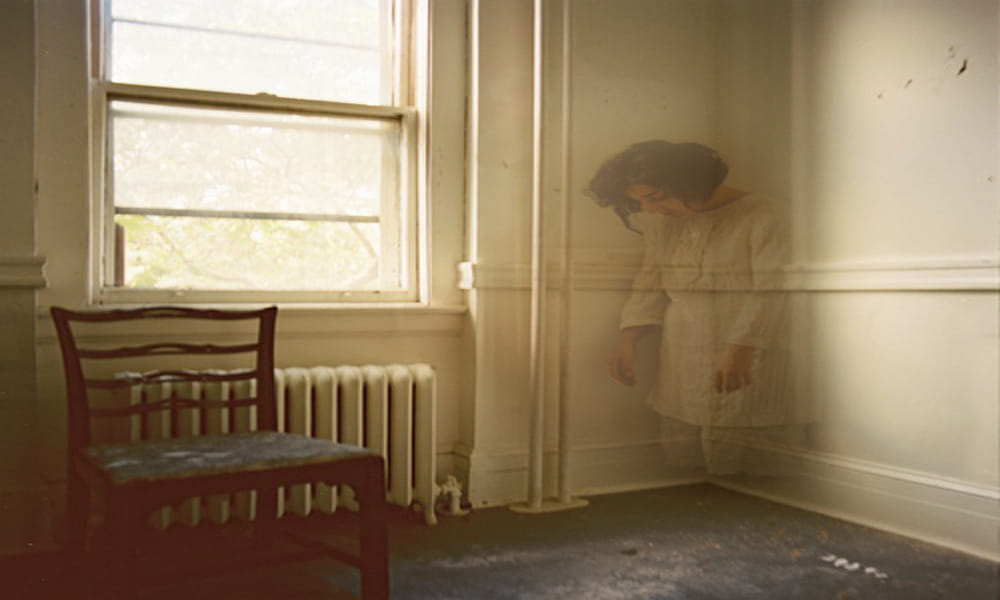 if you saw unfamiliar people in your dream, means the ghost watching you