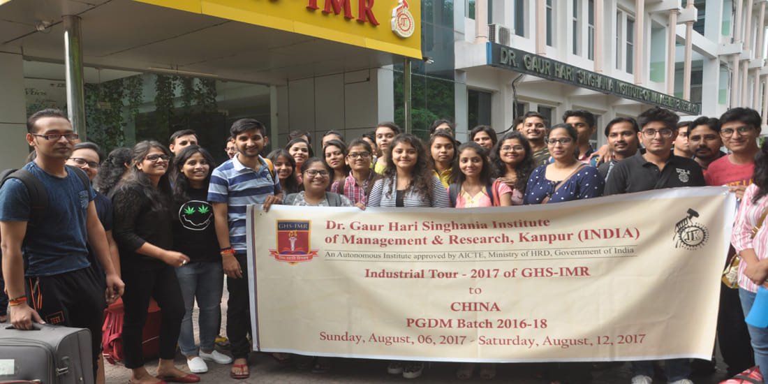 fifty students going to learn business in china