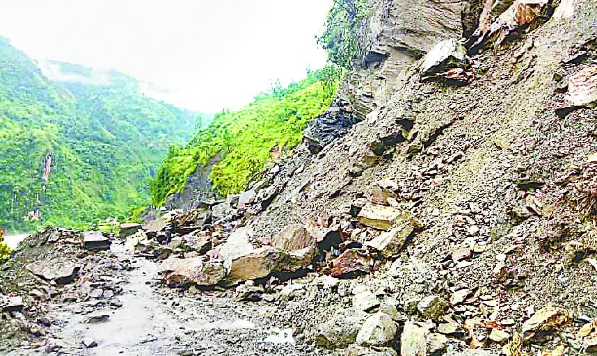 uttarakhand many highways blocked due to landslide