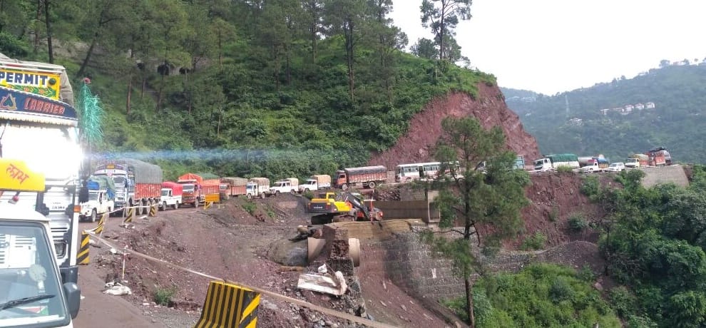Himachal Pradesh Kalka Shimla National Highway Blocked Due to Landslide