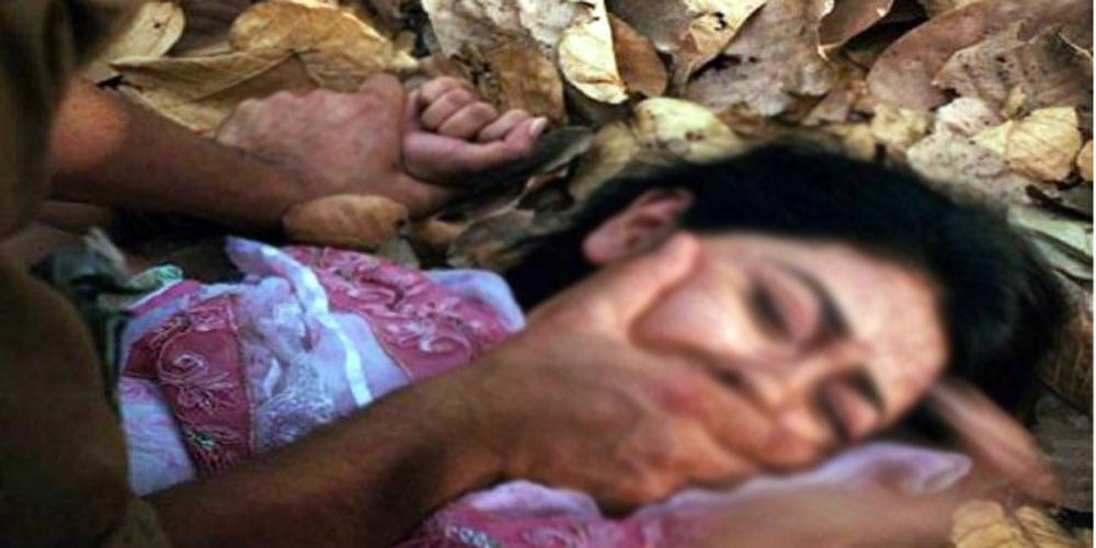 boy called girlfriend for marriage his friends raped her
