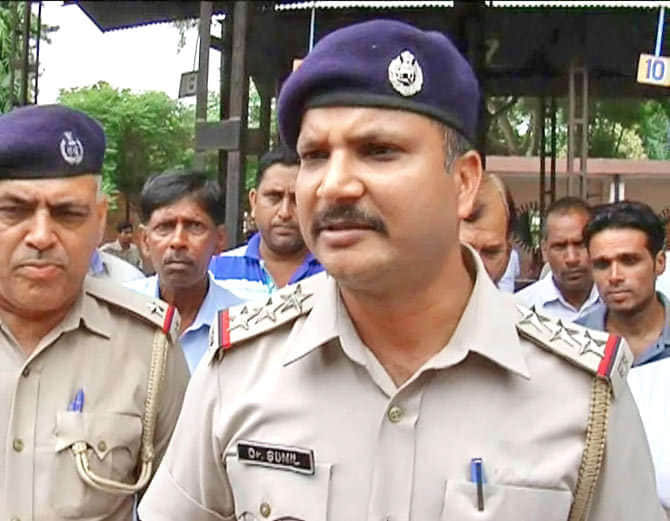 scissor found in yamunanagar lady rites after funeral