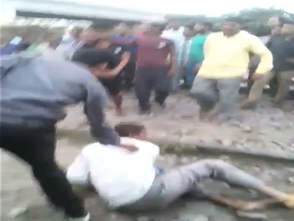 miracle saved Man life who fall under the running  train video viral