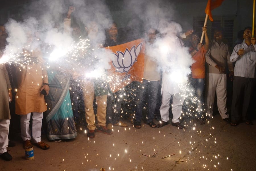 BJP supporters celebrate victory of vaikaiya naidu.