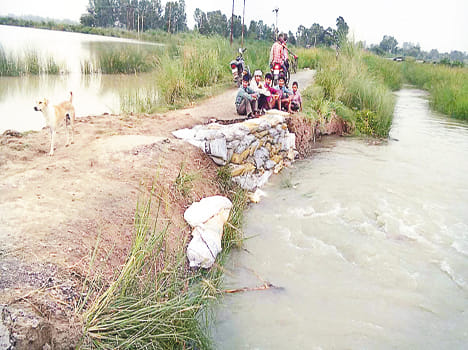 Crossing warning point reached Ganges