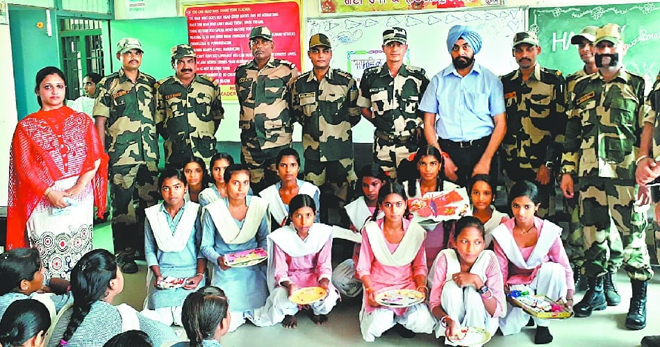 Raksha bandhan celebrated at India Pakistan Border