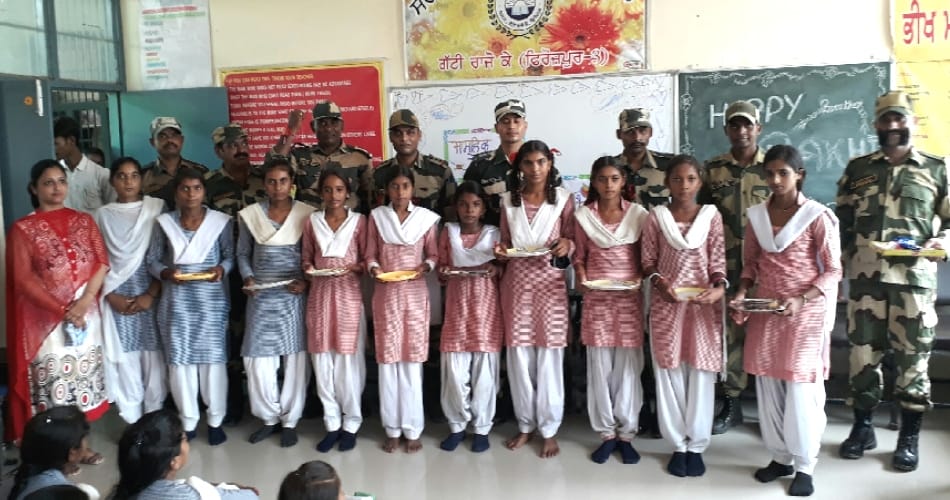 Raksha bandhan celebrated at India Pakistan Border