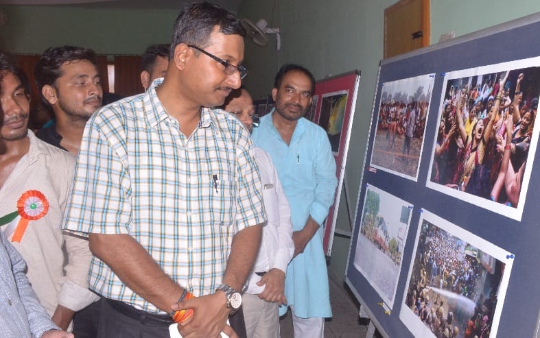 क्लिकर्स गोरखपुर की नई तस्वीर : डीआईजी
