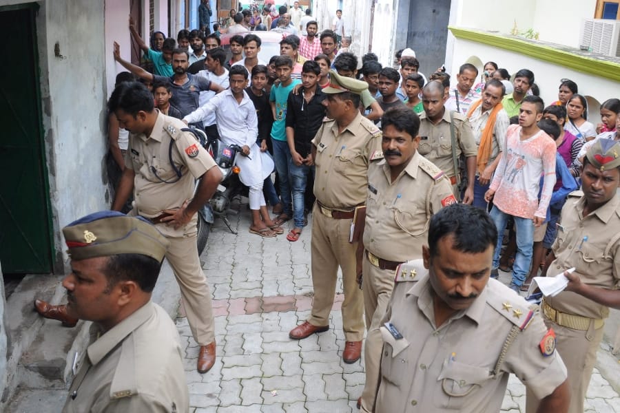 A women murdered in hasanganj area in Lucknow.