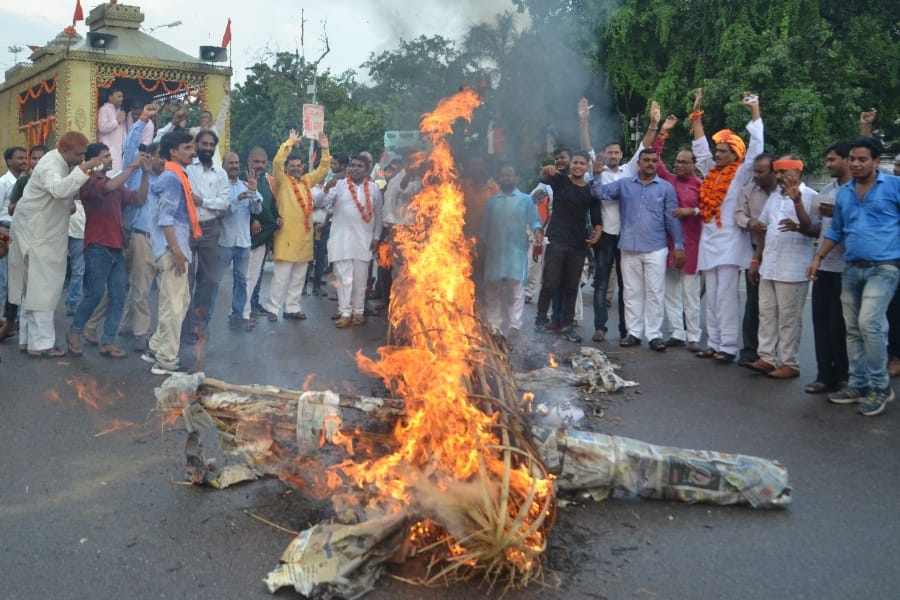 swadeshi jagran manch protests china in Lucknow.