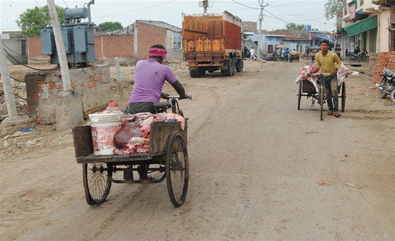  Restriction on carrying baffy meat from bone godown intersection to Mathura Bypass
