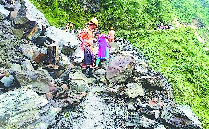  Pithauragarh-Tawaghat highway closed for seven hours