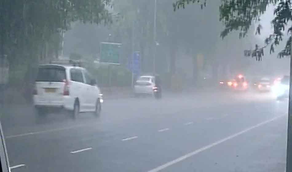 wind and rain in delhi ncr on rakshabandhan 